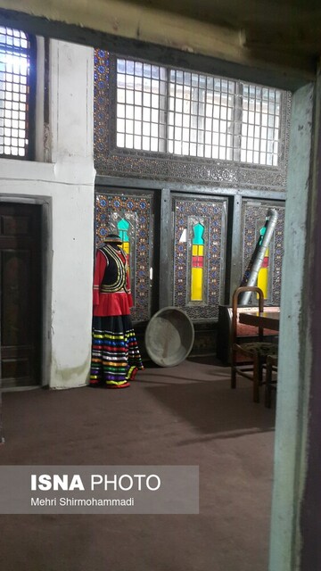 گذر از عمارتی که یادگار شکوه شهر تولید کننده ابریشم بود