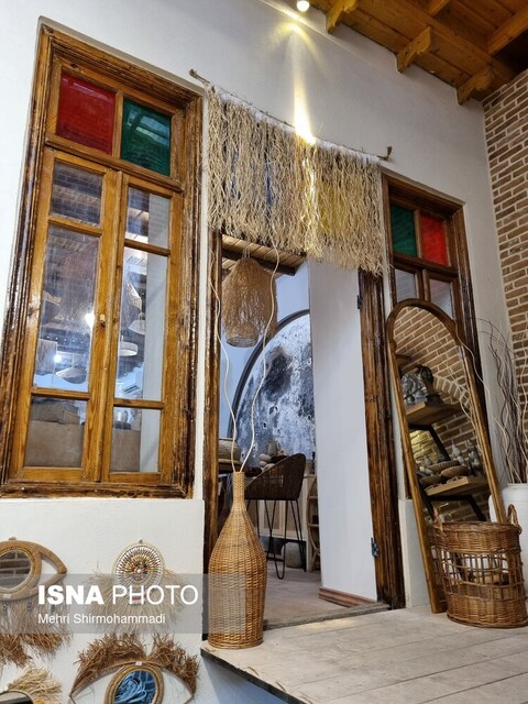 عمارت میرزا علی معاون، فروشگاه صنایع دستی شد