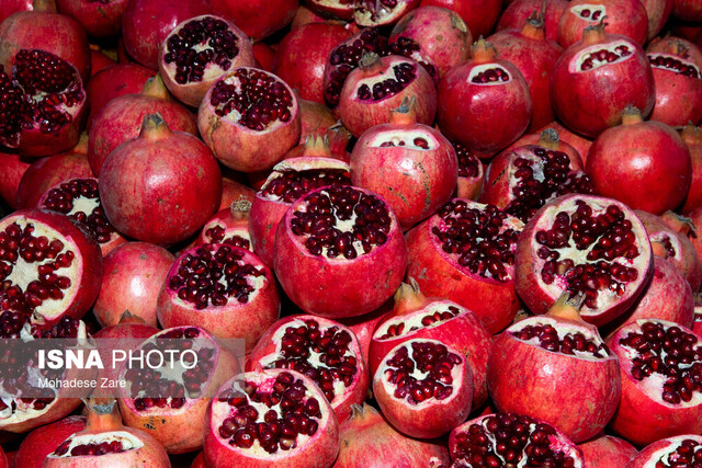 عکس تزیینی است. بهترین انتخابها برای تغذیه سالم در طولانیترین شب سال