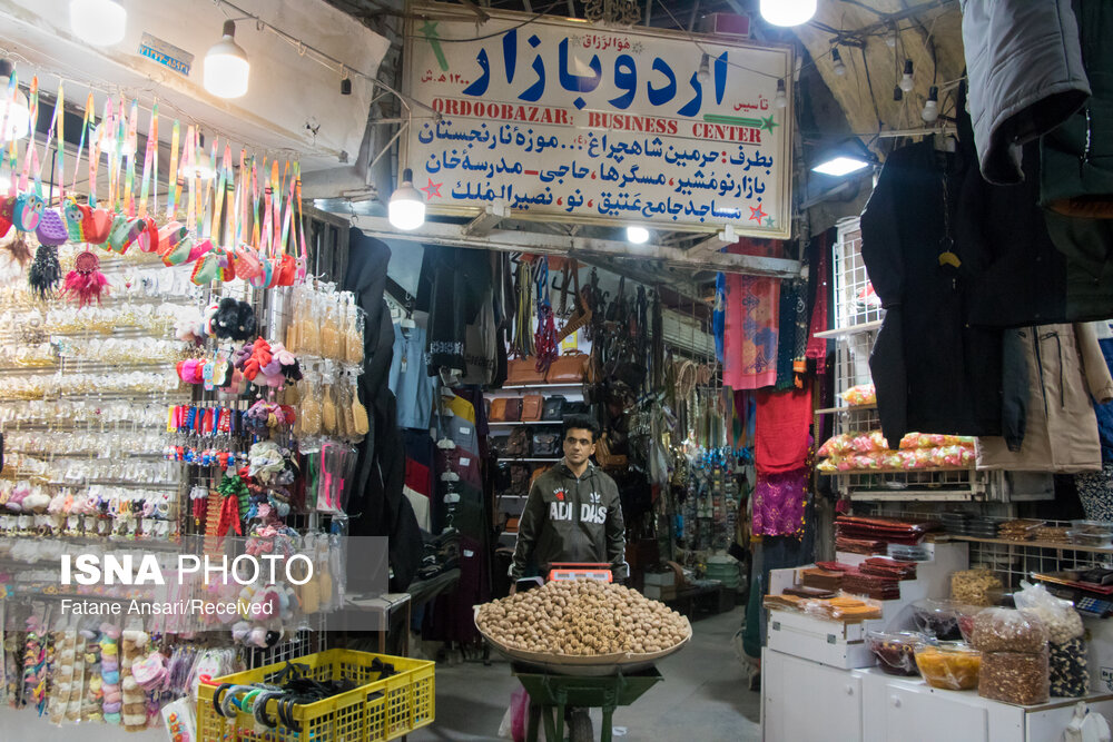وکیل رنگارنگ شیراز