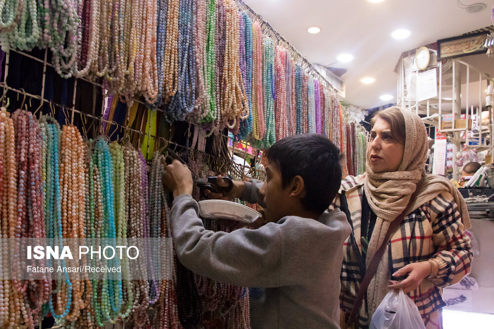 وکیل رنگارنگ شیراز