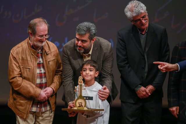 الهیاری: جشنوارهها و جوایز موسیقی باید در ایران توسعه یابند