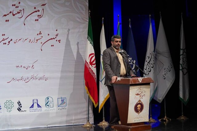 الهیاری: جشنوارهها و جوایز موسیقی باید در ایران توسعه یابند