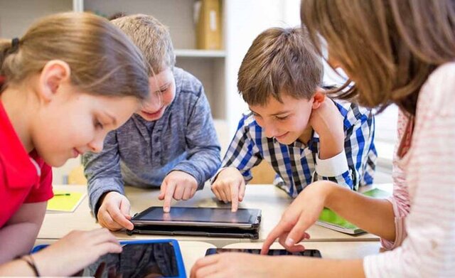 کودکان غرق در مجازی؛ خداحافظی با خالهبازی و گُل کوچیک