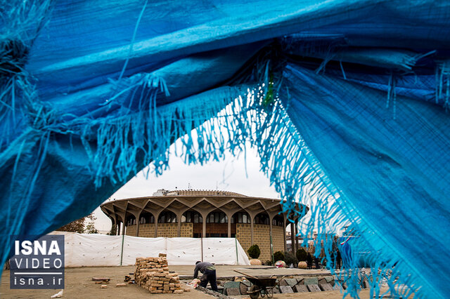 ویدیو/ حریم فیزیکی تئاترشهر زیر چتر یک طرح ویدیو/ حریم فیزیکی تئاترشهر زیر چتر یک طرح