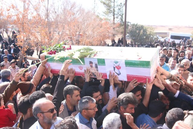 پیکر مطهر شهید ارتش در رفسنجان تشییع شد