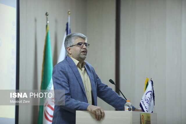 مناظره دانشجویی بستری برای ترویج استدلال علمی در فضایی نقادانه است