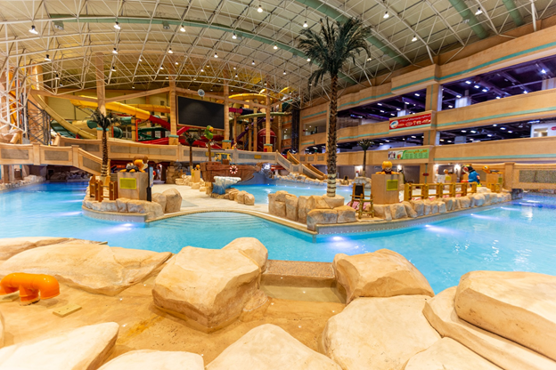 جایزه بزرگ سرزمین موج های آبی مشهد؛ ۵ کوییک به ۵ نفر