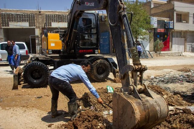 تبدیل نزدیک به ۳۴ هزار فقره انشعاب غیرمجاز آب به مجاز در فارس تبدیل نزدیک به ۳۴ هزار فقره انشعاب غیرمجاز آب به مجاز در فارس