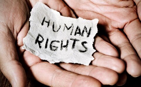 هر بشری حقوق ندارد!