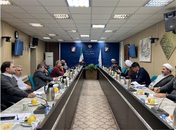 پیشنویس آییننامه تکالیف دستگاههای دولتی برای نمایشگاه قرآن بررسی شد پیشنویس آییننامه تکالیف دستگاههای دولتی برای نمایشگاه قرآن بررسی شد