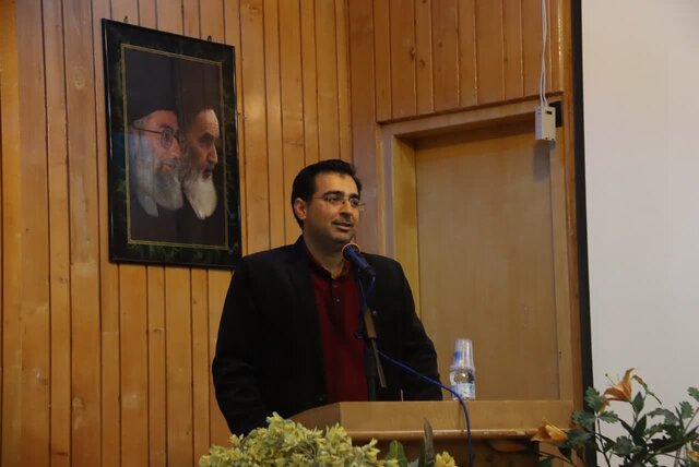 جوانان مومن و انقلابی باید تمدن بزرگ اسلامی را رقم بزنند