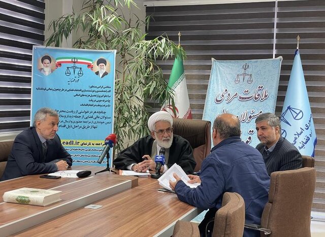 حضور رئیس دیوان عالی کشور در مرکز ارتباطات مردمی قوه قضاییه