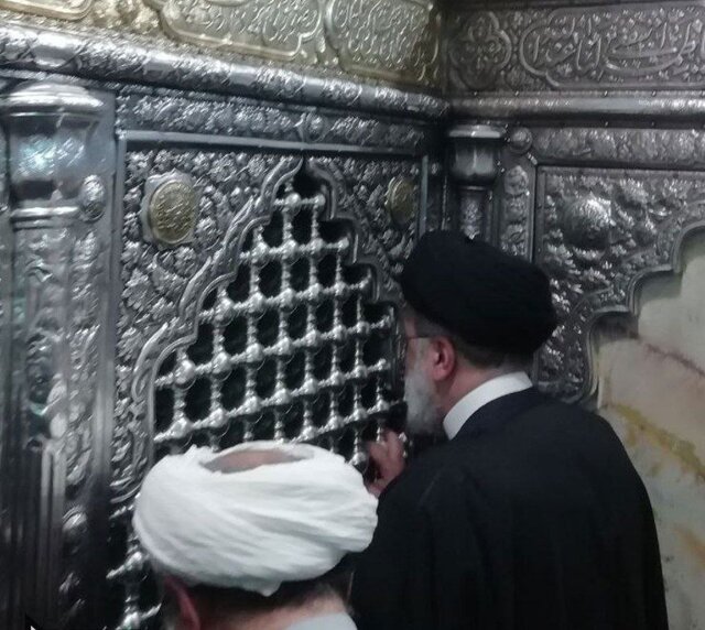 عکس آرشیوی است رئیسجمهور به قم سفر کرد