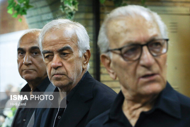 ناصر ممدوح عزیز کولهبارت را روی دوش ما بگذار! + ویدئو