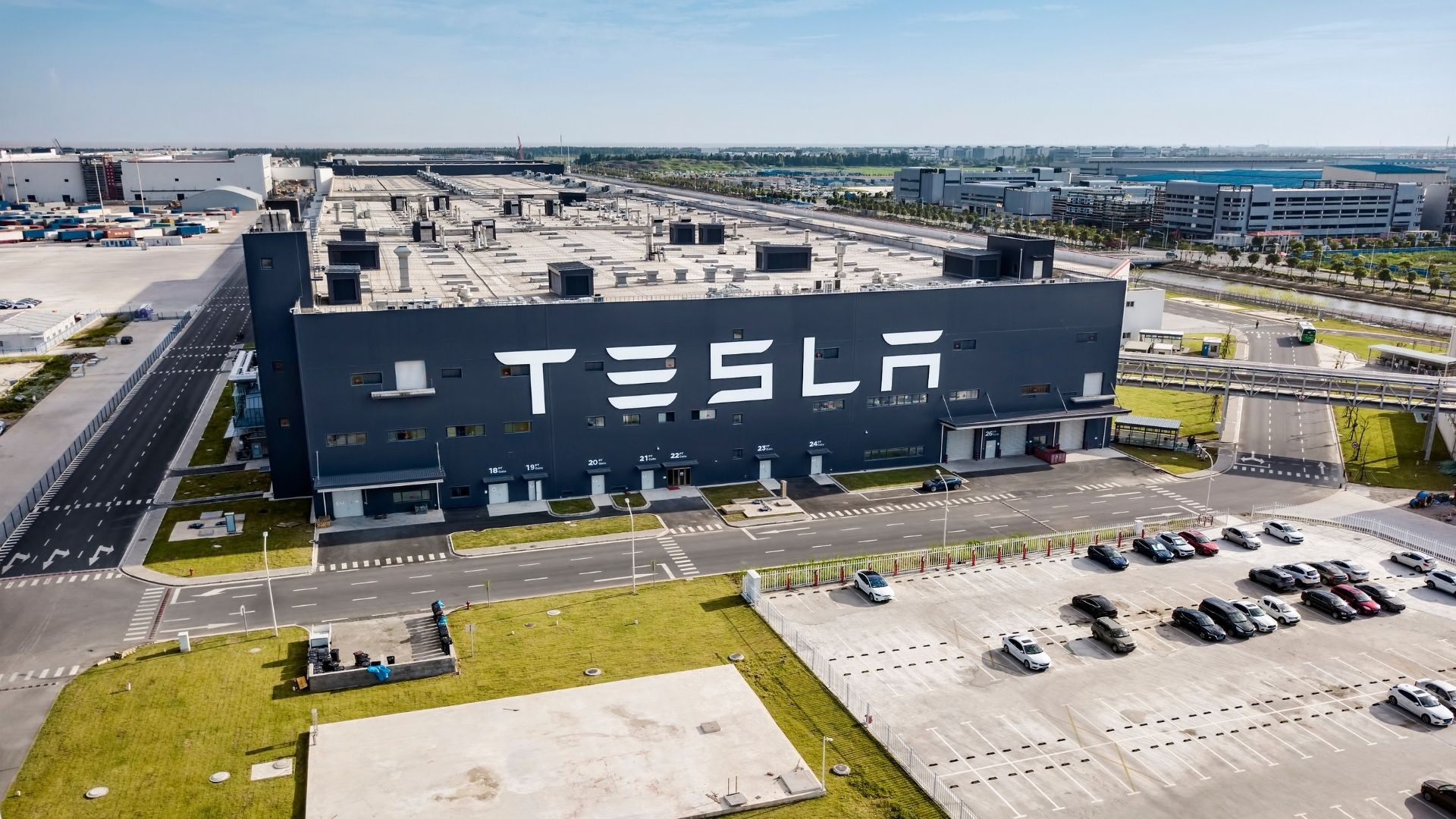 فناوریهایی که در سال ۲۰۲۳ صنعت حمل و نقل را متحول کردند