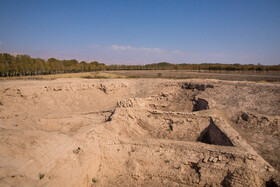 محوطه باستانی «ازبکی» را از شاخصترین محوطههای تاریخی به ویژه در فلات مرکزی ایران میدانند. محوطهای باستانی که با کشفیات باستانشناسان بزرگی چون یوسف مجیدزاده، ارزش تاریخی و باستانی آن چندین برابر شد.