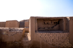 وزیر میراث فرهنگی 16 آذر به محوطه باستانی ازبکی رفت و آنجا بر لزوم ایجاد شرایط مناسب برای نصب تجهیزات و ایجاد فضای خدماتی به گردشگران تاکید کرد.
عزت الله ضرغامی، گفت: باید برای این محوطه طرح جامعی تهیه شود تا کاوشهای بعدی با ظرافت و دقت کافی انجام شود. هر چند اقدامات نقطه ای صورت گرفته ولی با توجه به اهمیت این محوطه تهیه طرح جامع ضروری است.