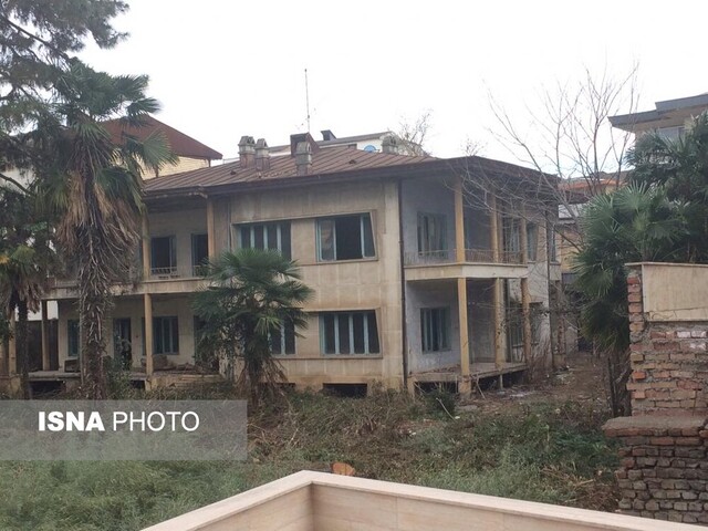 گذری از بیستون و ستون های زیبا