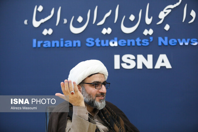 چرا بودجه فرهنگی را با کشورهای دیگر مقایسه نمیکنید؟