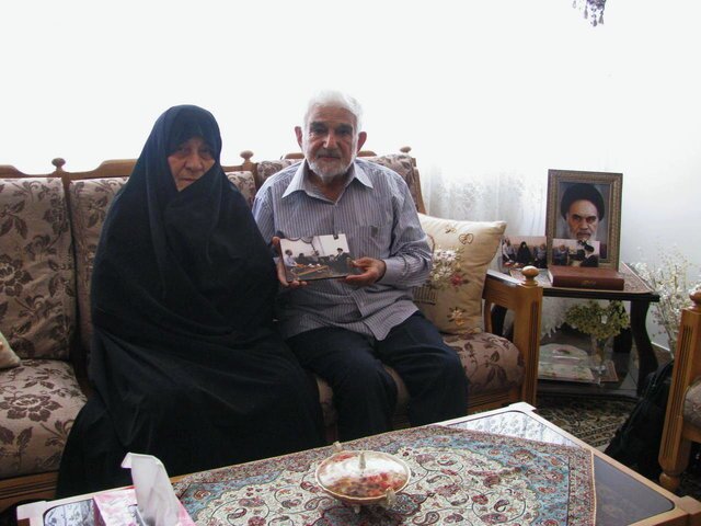 عکس از محمدرضا بختیاری پیام تسلیتی برای درگذشت پدر دو شهید