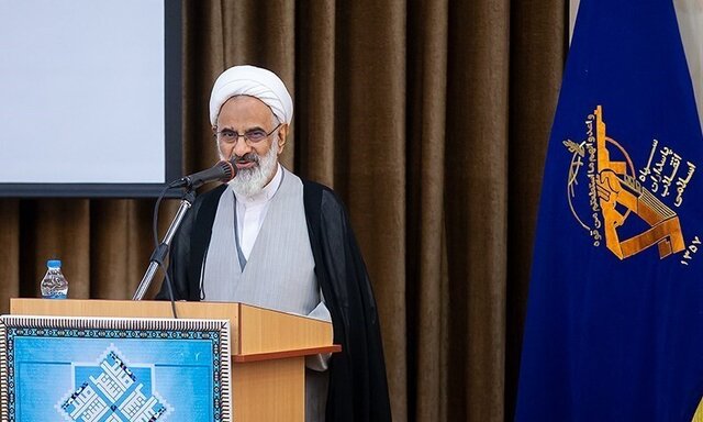 دشمن از مردم ایران عصبانی است دشمن از مردم ایران عصبانی است