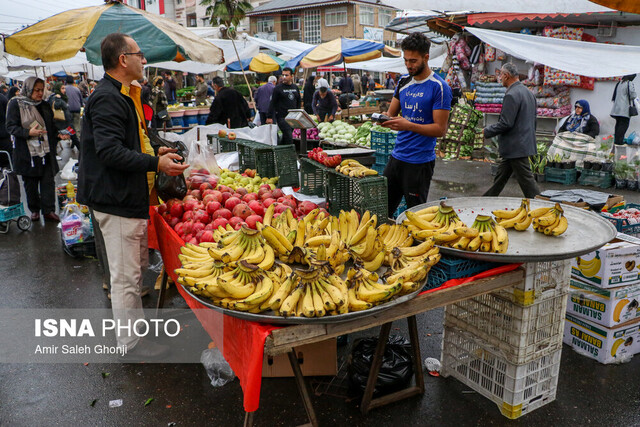 توجه ویژه‌ای به وضعیت اصناف بازارهای هفتگی در شیراز شود/ کنترل فعالیت اتباع بیگانه در این بازارها