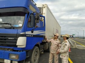 آغاز ورود خودروهای ترانزیتی به سایت موقت پایانه مرزی آستارا از طریق پل جدید مرزی