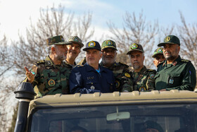 حضور امیر کیومرث حیدری فرمانده نیروی زمینی ارتش در مراسم الحاق ۱۰۰ دستگاه تریلر تانک‌بر فوق سنگین به نیروی زمینی ارتش