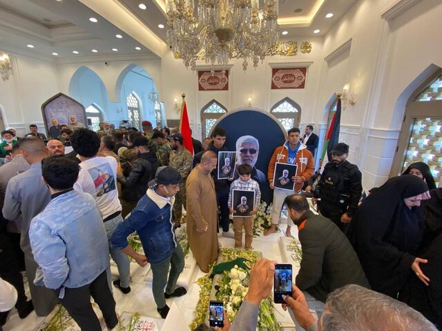 سفیر ایران به مزار شهید «ابومهدی» رفت