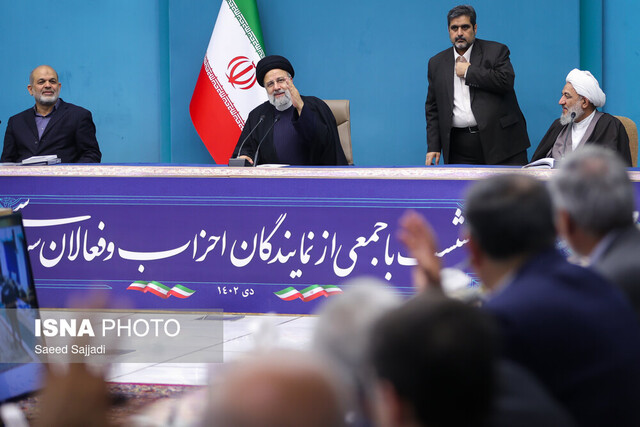 روایت ابطحی از نشست نمایندگان جریانهای سیاسی با رییسجمهور