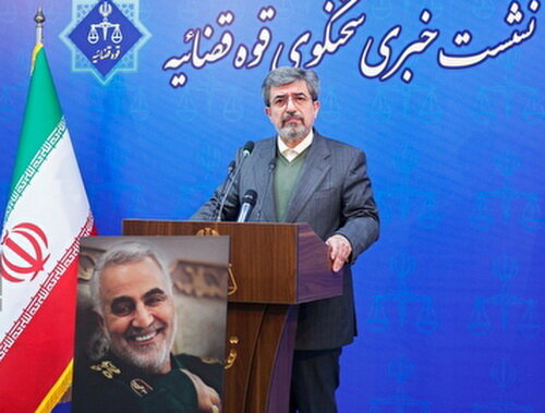 آخرین وضعیت پروندههای مهرجویی، چای دبش و تتلو/ اعدام ۵ سارق مسلح/انفجار در کرمان