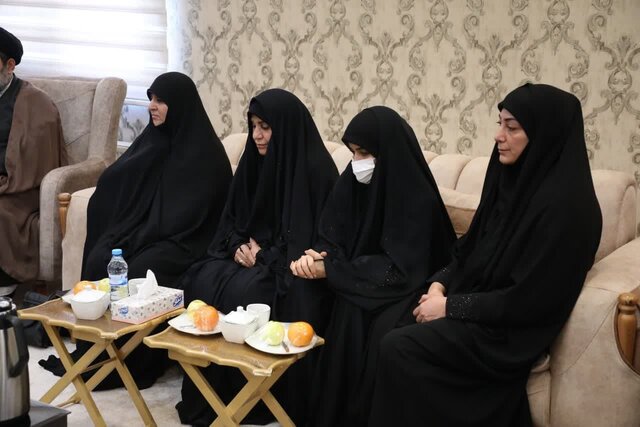 دیدار نماینده رهبر معظم انقلاب در استان با خانواده سردار شهید موسوی