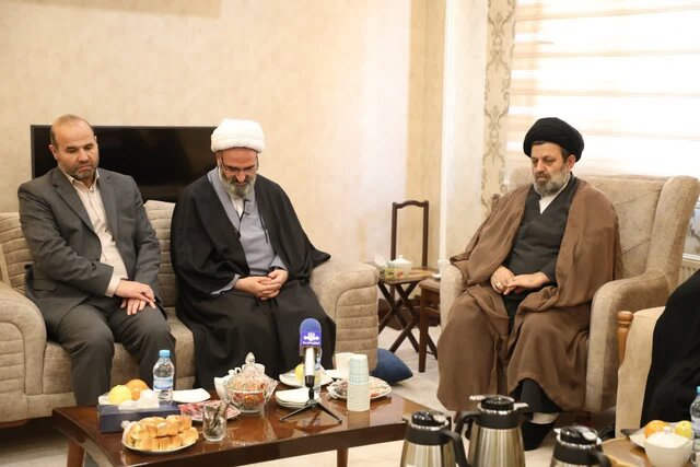 دیدار نماینده رهبر معظم انقلاب در استان با خانواده سردار شهید موسوی