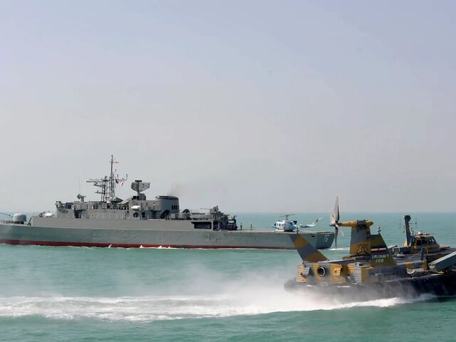 ورود ناوشکن «البرز» به دریای سرخ؛ تیتر رسانههای عربی