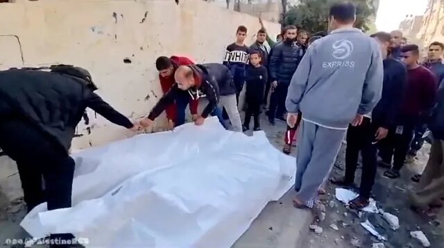حملات صهیونیستها به غزه ۳۵ شهید و ۶۰ مجروح برجای گذاشت حملات صهیونیستها به غزه ۳۵ شهید و ۶۰ مجروح برجای گذاشت