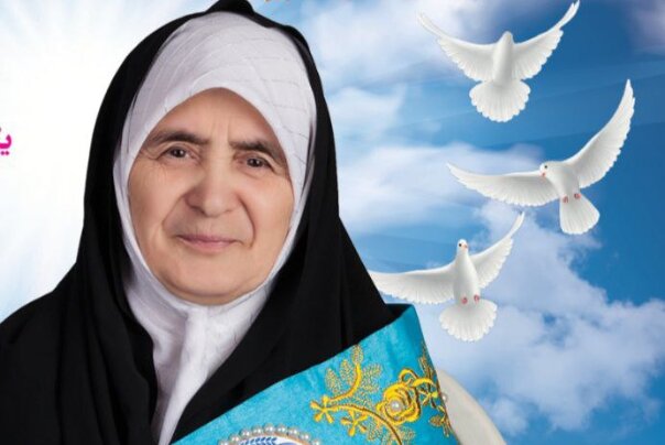 ۵ نگین از معدن مادران فیروزهای