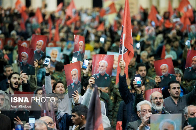 انتخاب عنوان سرباز نشان از نگاه حاج قاسم به مسئولیت و قدرت بود