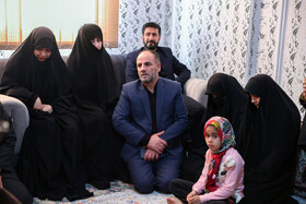 دیدار محمد مخبر معاون اول رئیس‌جمهور با خانواده شهدای حادثه تروریستی کرمان