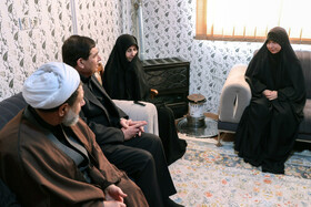 دیدار محمد مخبر معاون اول رئیس‌جمهور با خانواده شهدای حادثه تروریستی کرمان