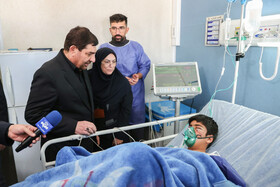عیادت محمد مخبر معاون اول رئیس‌جمهور از مجروحان حادثه تروریستی کرمان