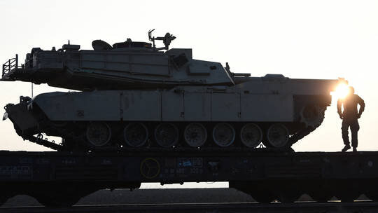 رسانه آمریکایی: معلوم نیست اوکراین با تانک‌های آمریکایی چه می‌کند