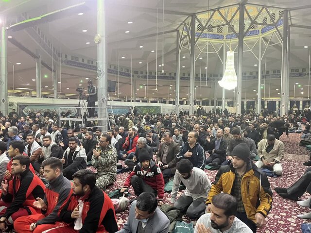 باید در مقابل نقشههای دشمن خبیث و جنایتکار هوشیار باشیم