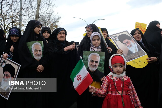 راهپیمایی مردم رشت در محکومیت جنایت تروریستی کرمان