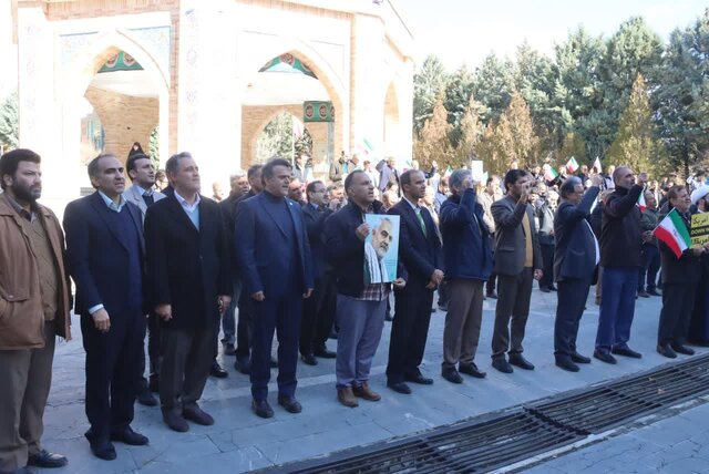 تجمع دانشگاهیان کرمانشاه در محکومیت جنایت تروریستی کرمان