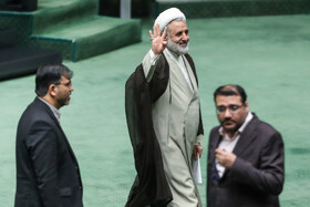 مجتبی ذوالنور نماینده مردم قم و نایب رئیس مجلس شورای اسلامی در صحن علنی مجلس شورای اسلامی- ۱۷ دی