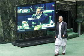 اسماعیل حسین زهی نماینده مردم خاش و عضو کمیسیون عمران مجلس شورای اسلامی در صحن علنی مجلس شورای اسلامی- ۱۷ دی