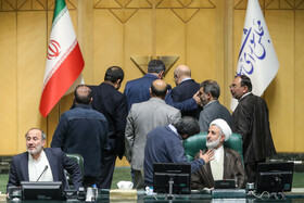 صحن علنی مجلس شورای اسلامی- ۱۷ دی