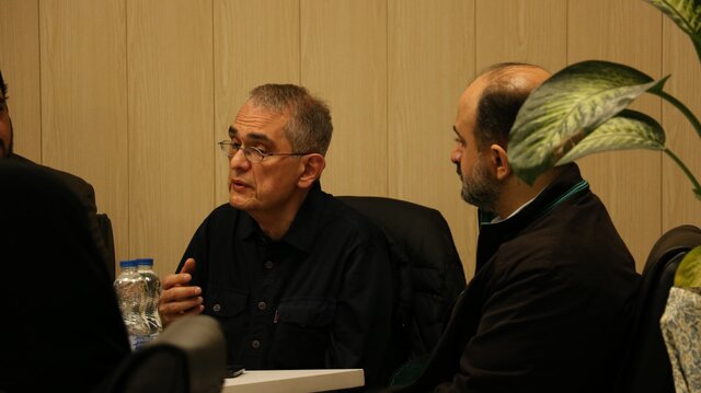 فصل اول مجموعه آموزشی «روایت رمان نویسان» رونمایی شد