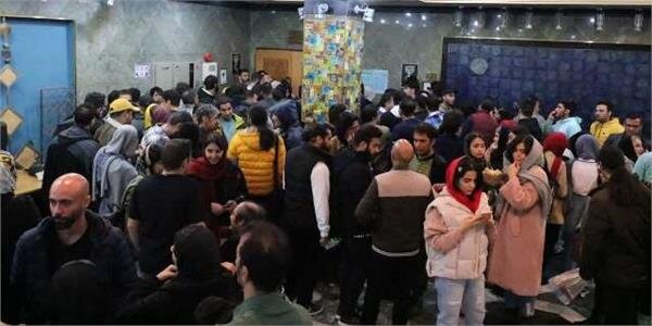 ۵۰۰۰ تماشاگر از نمایشهای جشنواره تئاتر منطقهای راه ابریشم دیدن کردند ۵۰۰۰ تماشاگر از نمایشهای جشنواره تئاتر منطقهای راه ابریشم دیدن کردند